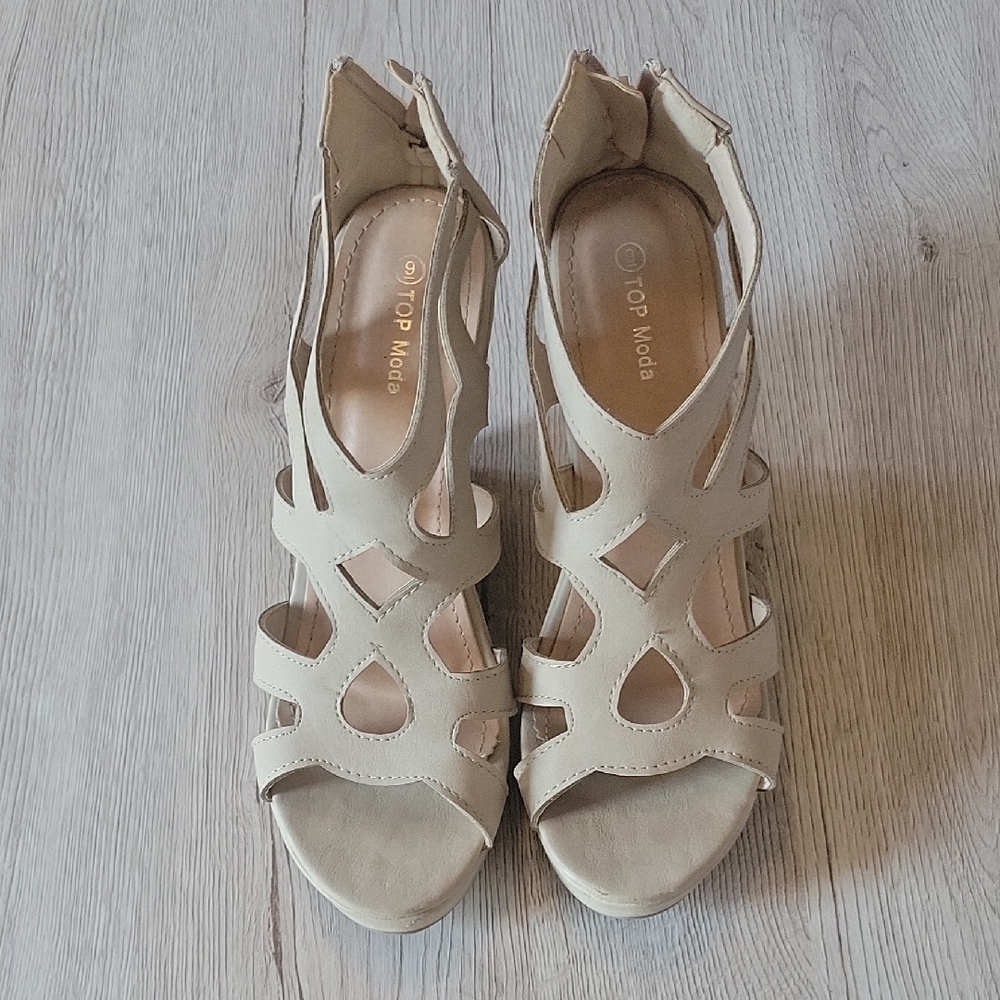 TOP Moda Women's Tan Cutout Sandals